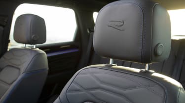 Volkswagen Touareg R - seat detail