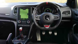 Renault%20Megane%20R.S.%20Trophy%20steering%20wheel%20interior.jpg