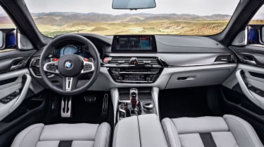BMW M5 - interior