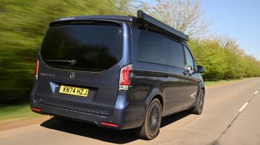 Mercedes Marco Polo - rear tracking 