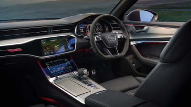 Audi RS 6 Performance - interior (passenger view)