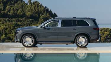 Mercedes-Maybach GLS - side