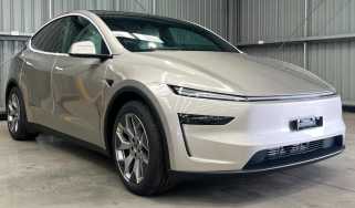 Tesla Model Y 6-seater - front