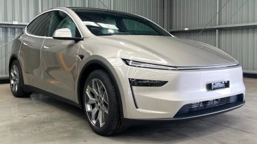 Tesla Model Y 6-seater - front