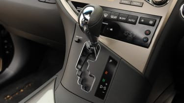 Lexus RX 450h F Sport centre console