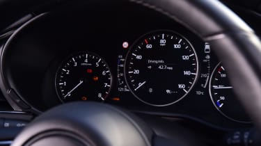 Mazda 3 - instrument screen