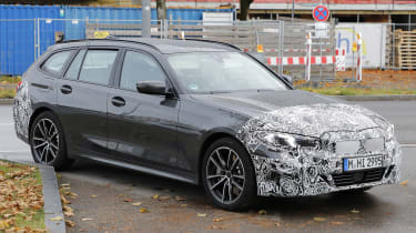 BMW 3 Series Touring - spyshot 2
