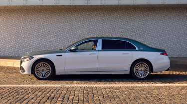 Mercedes-Maybach S-Class - side