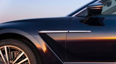 Aston Martin DBX GT - side detail