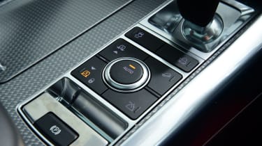 Range Rover HST - interior