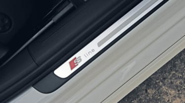 Audi A4 2.0 TDI S line kick plate