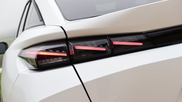 Peugeot 408 GT Puretech - tail light