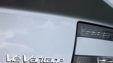 Aston Martin V12 Vantage coupe badge