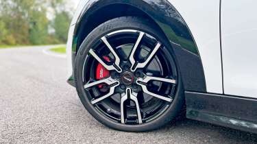 MINI John Cooper Works - front alloy