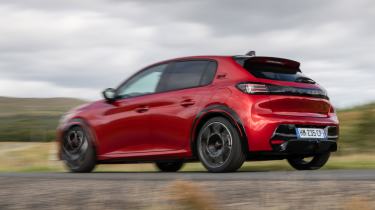 Peugeot 208 GTi - rear cornering