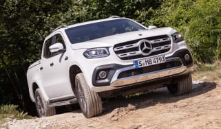 Mercedes X-Class - front