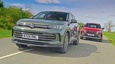 Volkswagen Tiguan and Hyundai Tucson - front action