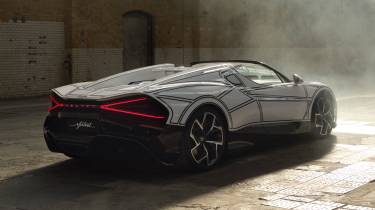 Bugatti Mistral Blanc Eternel - rear