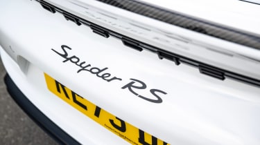 Porsche 718 Spyder RS - rear badging
