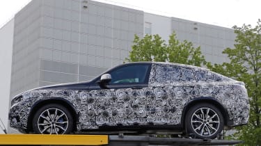 2018 BMW X4 spy shot 