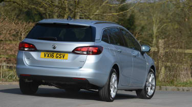 Vauxhall Astra Sports Tourer Diesel 16 Review Auto Express