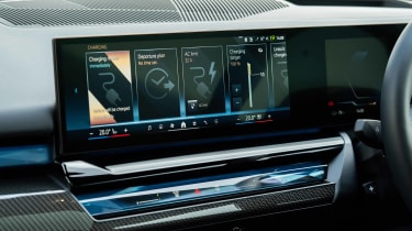 BMW i5 charging sub menu screen