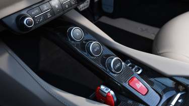 Used Ferrari Portofino - centre console