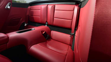 Porsche 911 Turbo Cabriolet 2016 - rear seats