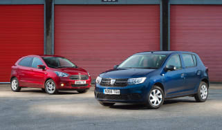 Dacia Sandero vs Ford Ka+ - header