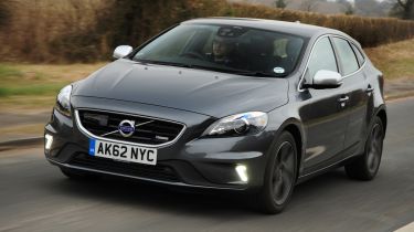 Volvo V40 T3 R-Design front tracking