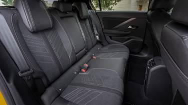 Vauxhall Astra facelift - rear seats