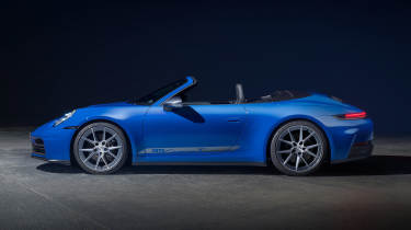 Porsche 911 Carrera T Cabriolet - side roof down