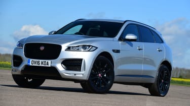 Jaguar F-Pace 2.0d R-Sport - static