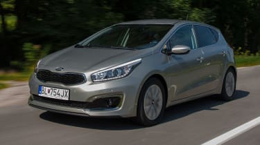 Kia Cee&#039;d 2015 facelift - front tracking