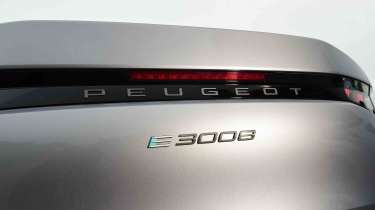 Peugeot E-3008 - tailgate badge