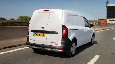 Nissan Townstar EV - rear tracking