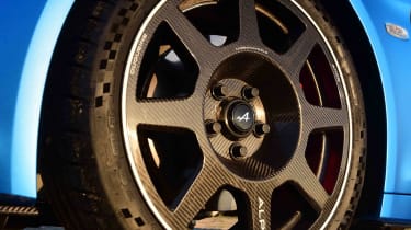 Alpine A110 R - carbon wheel detail