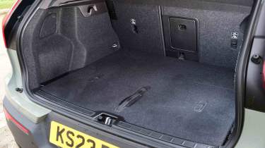 Volvo XC40 - boot