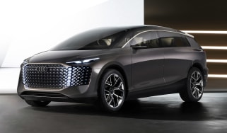 Audi Urbansphere concept - front