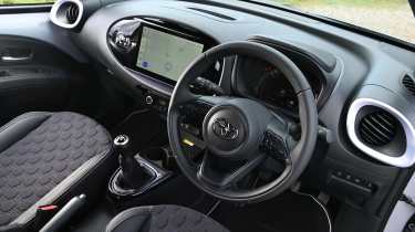 Toyota Aygo X JBL - dash
