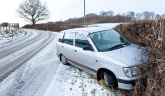 Winter driving, snow, crash, accident