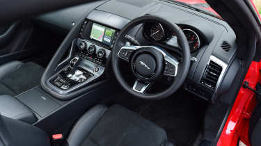 Jaguar F-Type - interior
