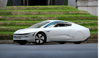 Volkswagen XL1 action