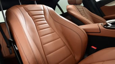 Mercedes E 200d AMG Line - front seats