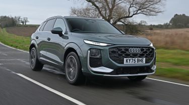 Audi Q3 - front tracking