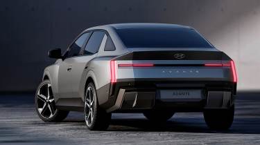 Hyundai Avante saloon - rear 3/4 