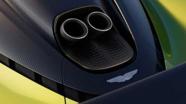 Aston Martin Valhalla - exhausts