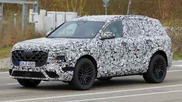 Audi Q7 spy shot - left front angled