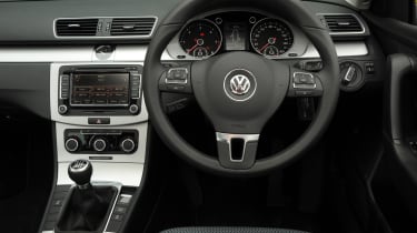 Volkswagen Passat BlueMotion dash