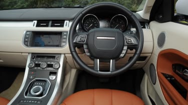Range Rover Evoque Coupe SD4 Prestige dash